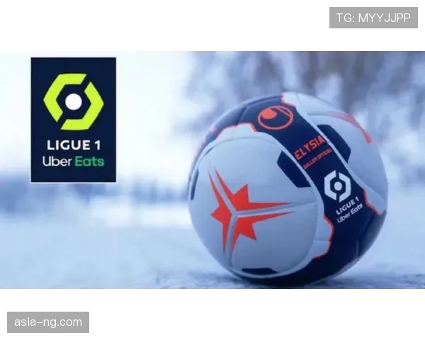 兰斯对阵洛里昂比赛因场边无人机闯入短暂中断 兰斯对阵洛里昂比赛因场边无人机闯入短暂中断